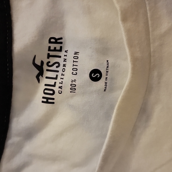 Hollister Men's small tshirt NWOT - Picture 2 of 2